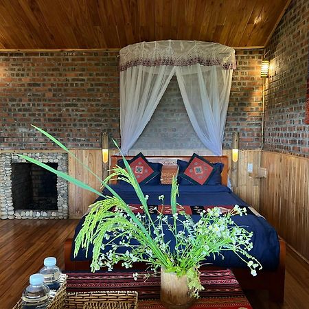 Sapa Hmong Bungalow Homestay Exteriör bild