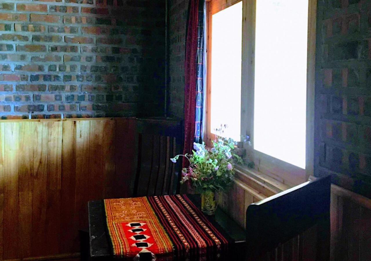 Sapa Hmong Bungalow Homestay Exteriör bild